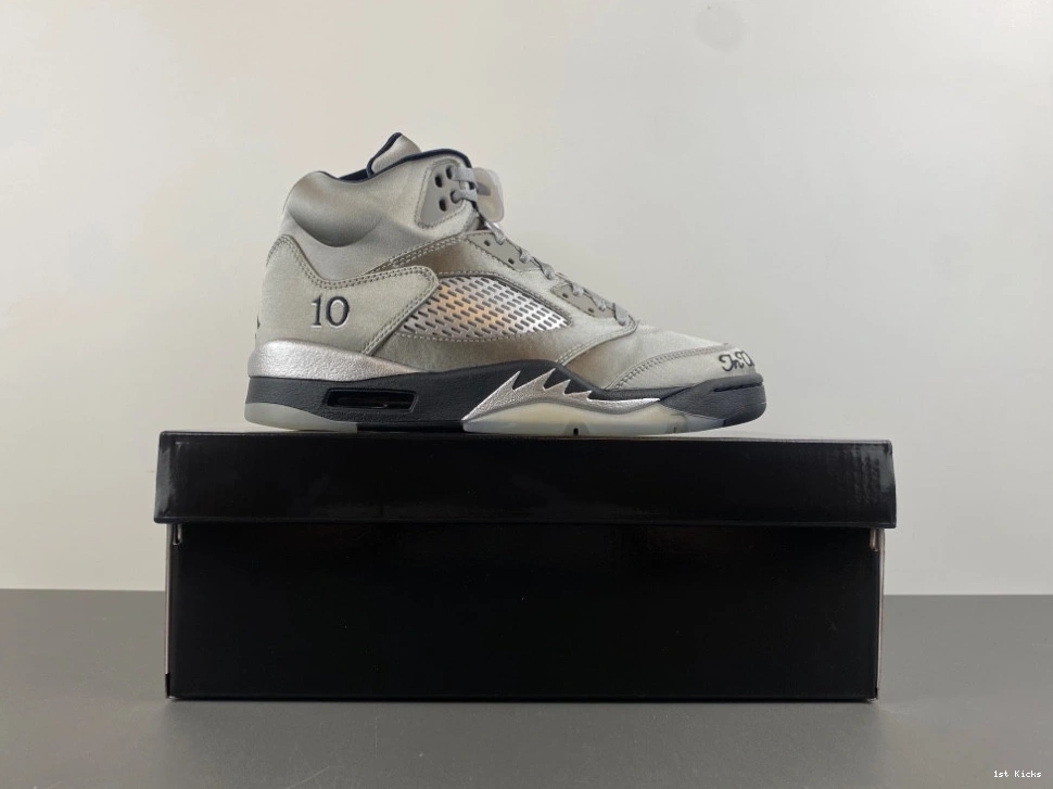 5 IO2038-001 (2025) (Women's) Retro Jordan  Wings 0309